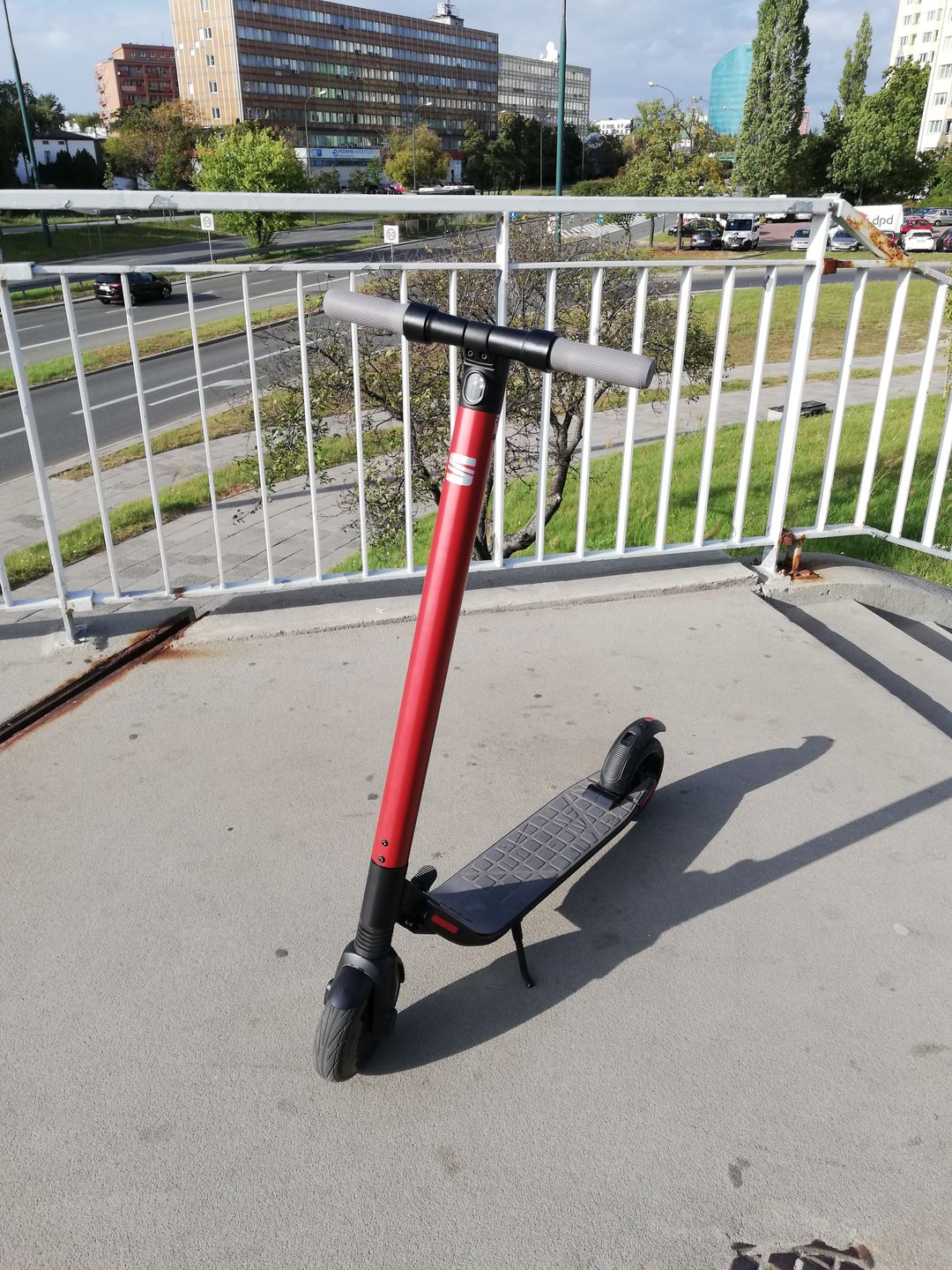 Hulajnoga Seat eXS - recenzja. Niby Segway, ale ładniejsza i droższa 3