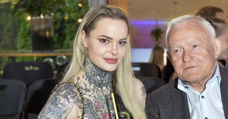 Panseksualna Miller zaręczyła się z gejem. Teraz poszuka miłości w TV