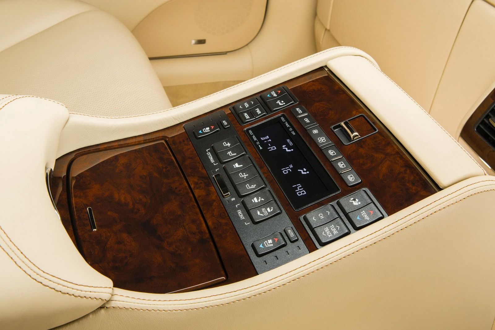 Lexus LS460, LS460 F-Sport oraz LS600h L [galeria] 30