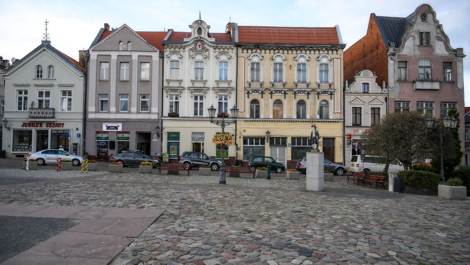 Zabytkowe, czy szerzej - historyczne - budynki to cenny zasób, także mieszkaniowy i użytkowy.
