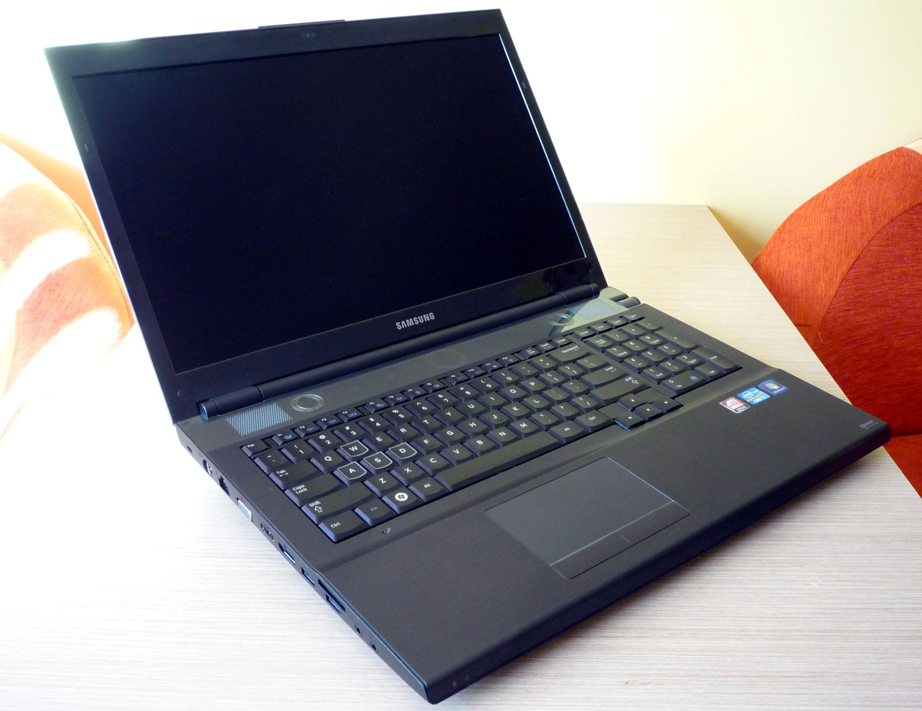 Samsung 700G7A - torpeda dla graczy [test] 2
