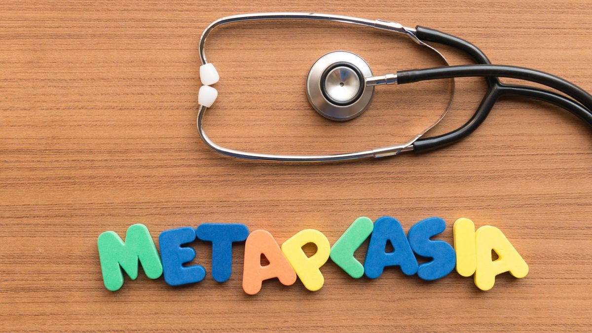 Metaplazja to określenie charakteryzujące zmiany w tkankach organizmu - szczególnie nabłonkowych lub łącznych