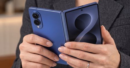 Samsung zmieni nazewnictwo smartfonów? Wszystko przez składanego iPhone’a
