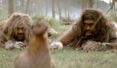 Polujący Neandertalczycy reklamują zupki i dania Vifon (wideo)