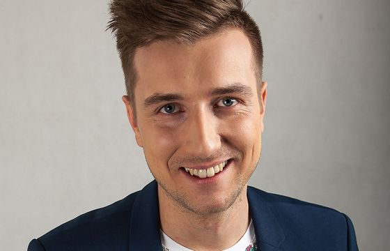 „W samą porę” - nowy wieczorny program Marcina Kotyńskiego w Radiu VOX FM