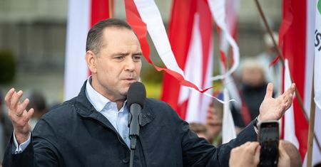 Brejza ostro o Nawrockim. "Bramkarz Nowogrodzkiej"