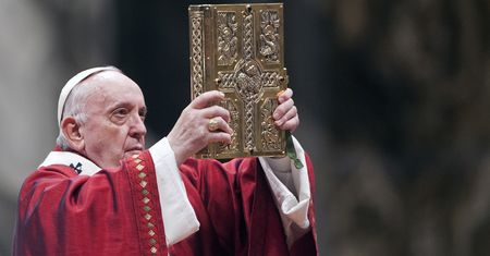 Papież Franciszek odmówił Bidenowi? Zaroiło się od plotek