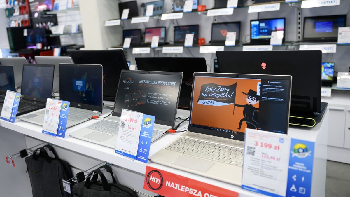 Komputronik znajduje się w procesie sanacji. 