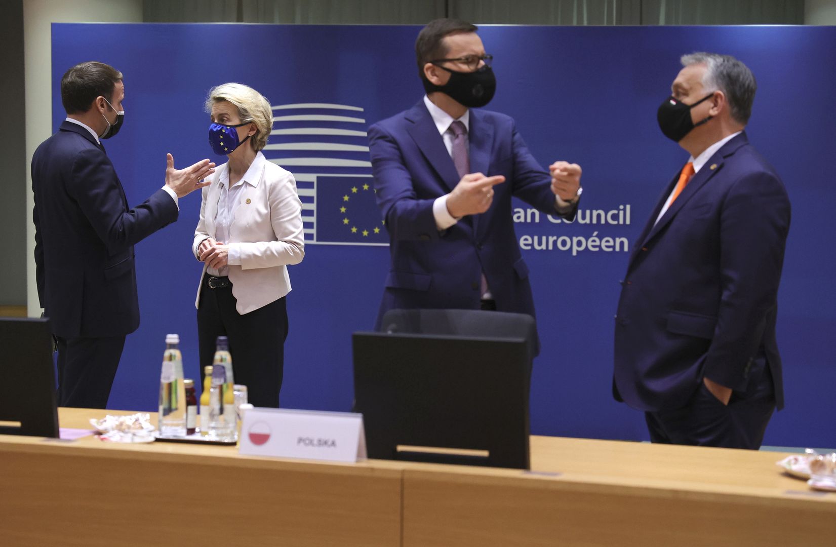 Szczyt UE. Budżet to nie wszystko. Rozmowy do 7 rano