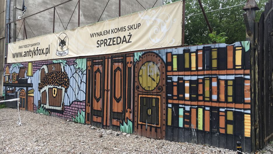 Warszawa. Sezamie, otwórz się. Skarby za malowaną bramą przy Olkuskiej