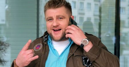 Tomasz Jakubiak wyraźnie schudł. Wystarczyło, że zrezygnował z dwóch rzeczy