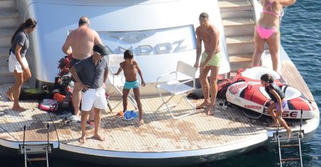 Ronaldo i Messi odpoczywają na jachtach na Ibizie (ZDJĘCIA)