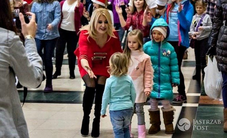 Flashmob Majki Jeżowskiej