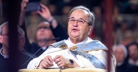 Młodzi nie chodzą na religię. Rydzyk chce pilnować dyrektorów