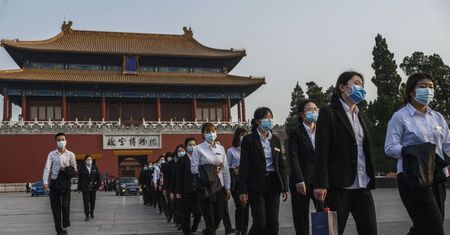 Druga fala koronawirusa w Chinach. Ekspert: większość osób wciąż jest podatna na COVID-19