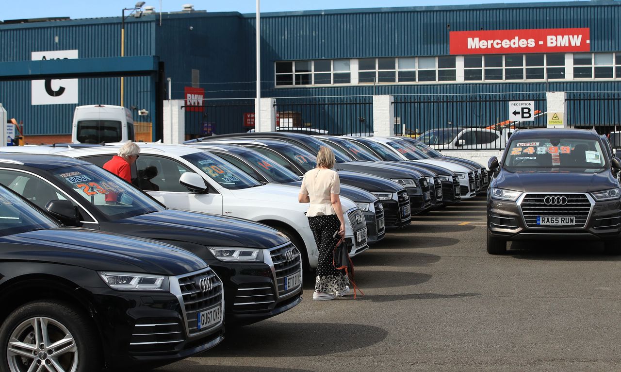 Rośnie import używanych samochodów. Niewiele brakuje do wyniku sprzed pandemii