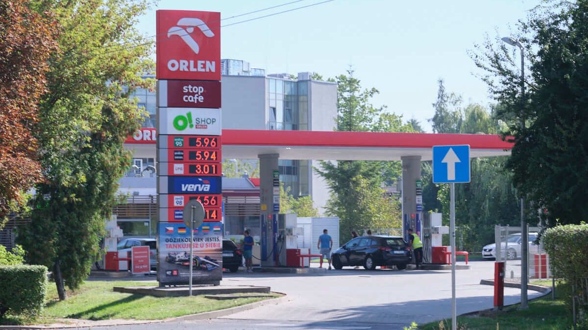 Paliwo poniżej 6 zł za litr na stacji paliw Orlen przy ul. Głębokiej w Lublinie - 27.09.2023