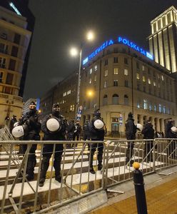 Telewizja Polska pod obstawą policji. Bali się ataku?