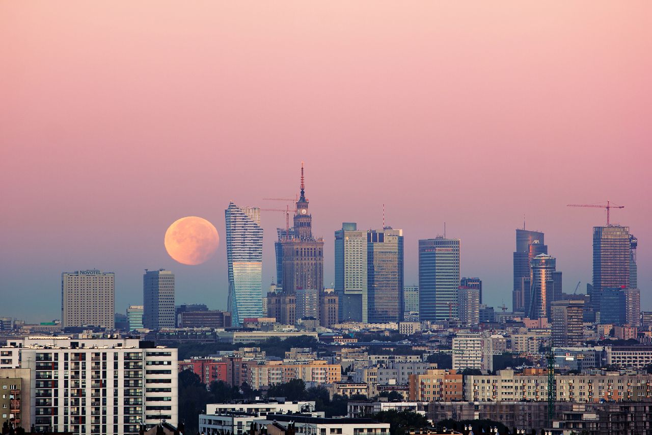 Jak dobrze sfotografować półcieniowe zaćmienie Księżyca? [poradnik]