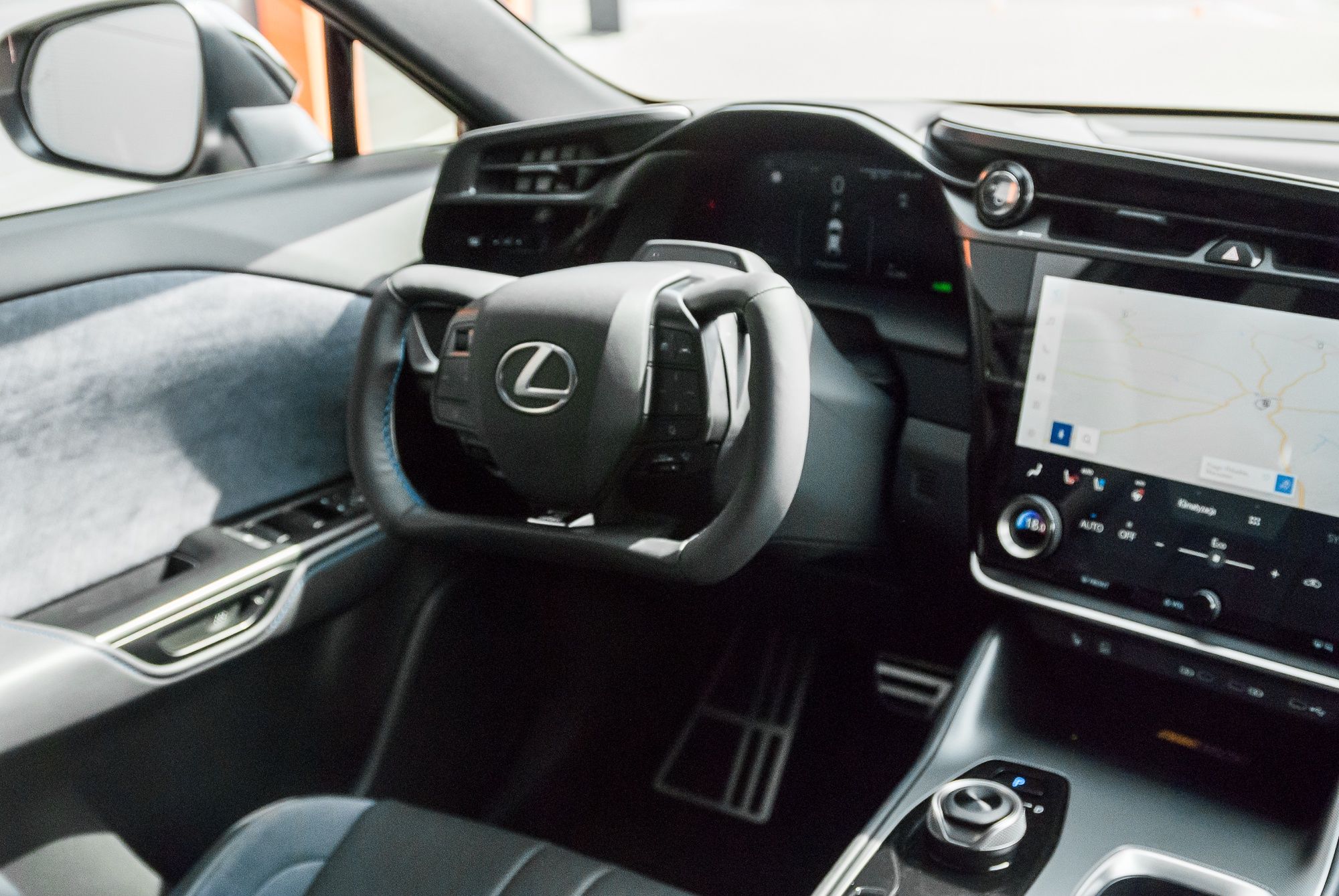 Lexus RZ F Sport