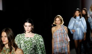 "W każdej jest coś do retuszu". Jak świat mody traktuje młode dziewczyny