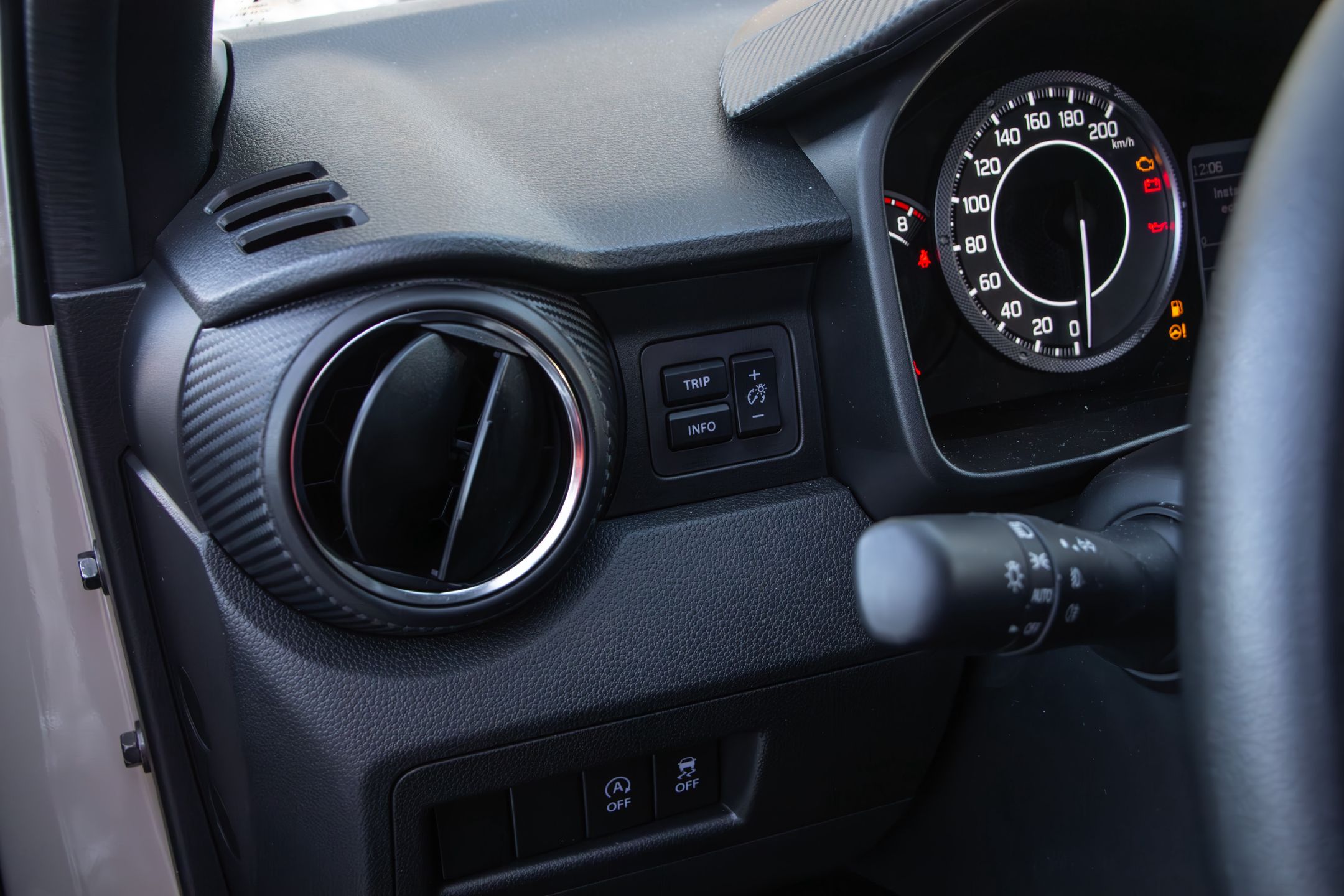 Suzuki Ignis Hybrid 2WD CVT