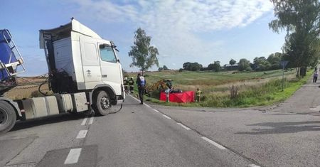 Tragedia w Ryńskich. Matka nie żyje, syn w szpitalu