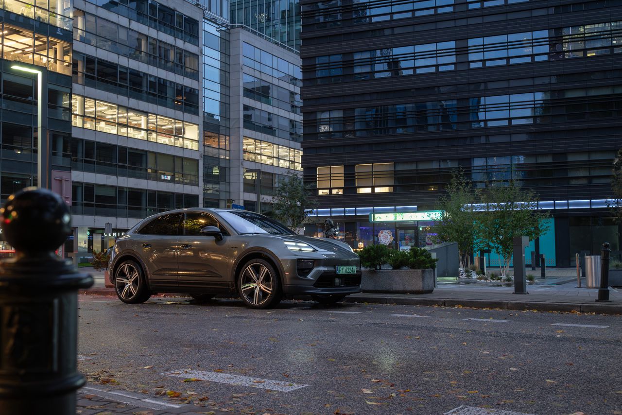 Porsche Macan 4 EV