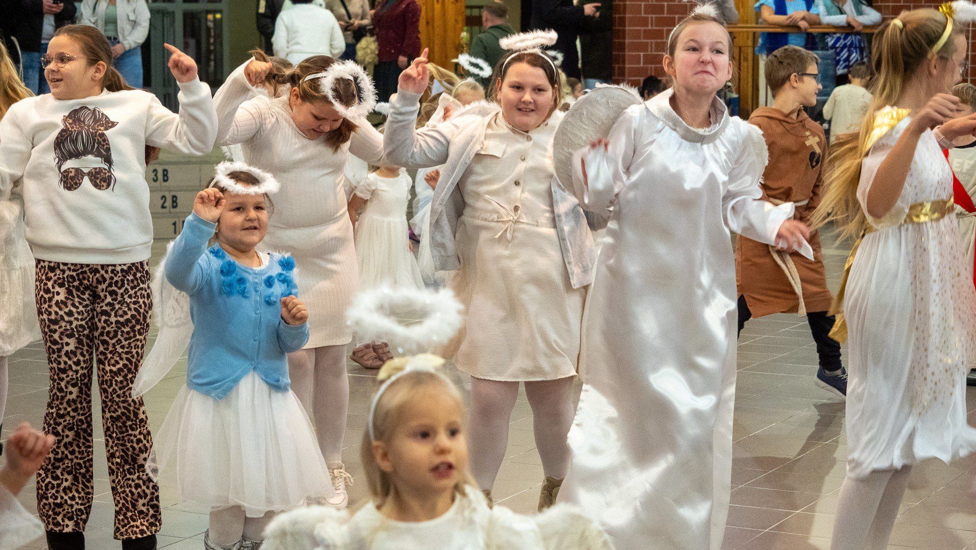 Bal Wszystkich Świętych w parafii pw. św. Wojciecha