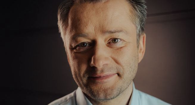 Voice House Club Jarosława Kuźniara z nowymi planami subskrypcyjnymi. Ale ile osób płaci tego nie zdradza