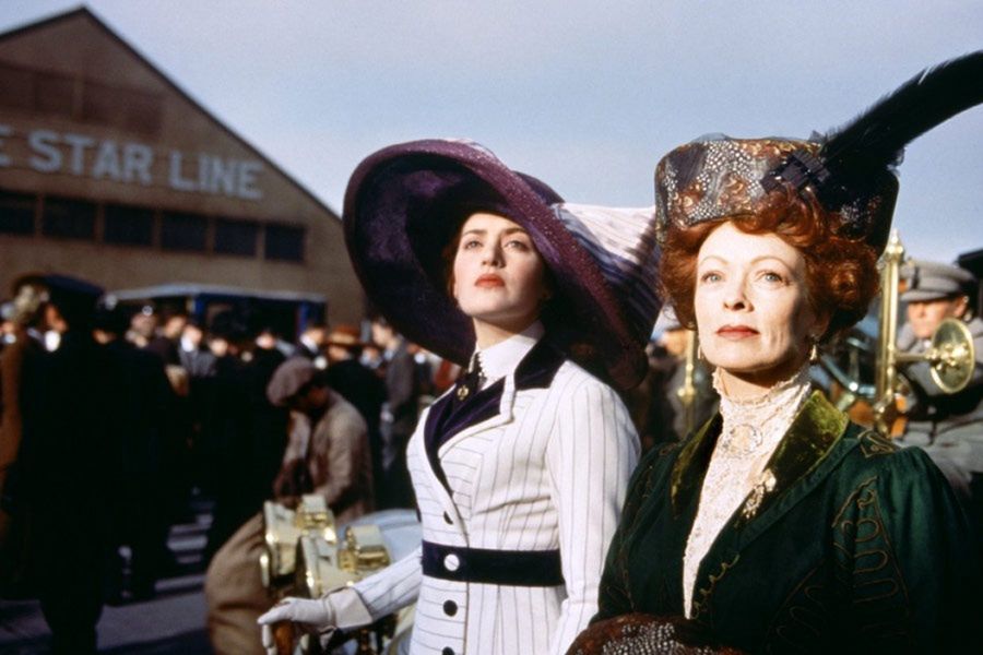 
"Titanic" (1997), epicka opowieść o tragedii i miłości, wyreżyserowana przez Jamesa Camerona.