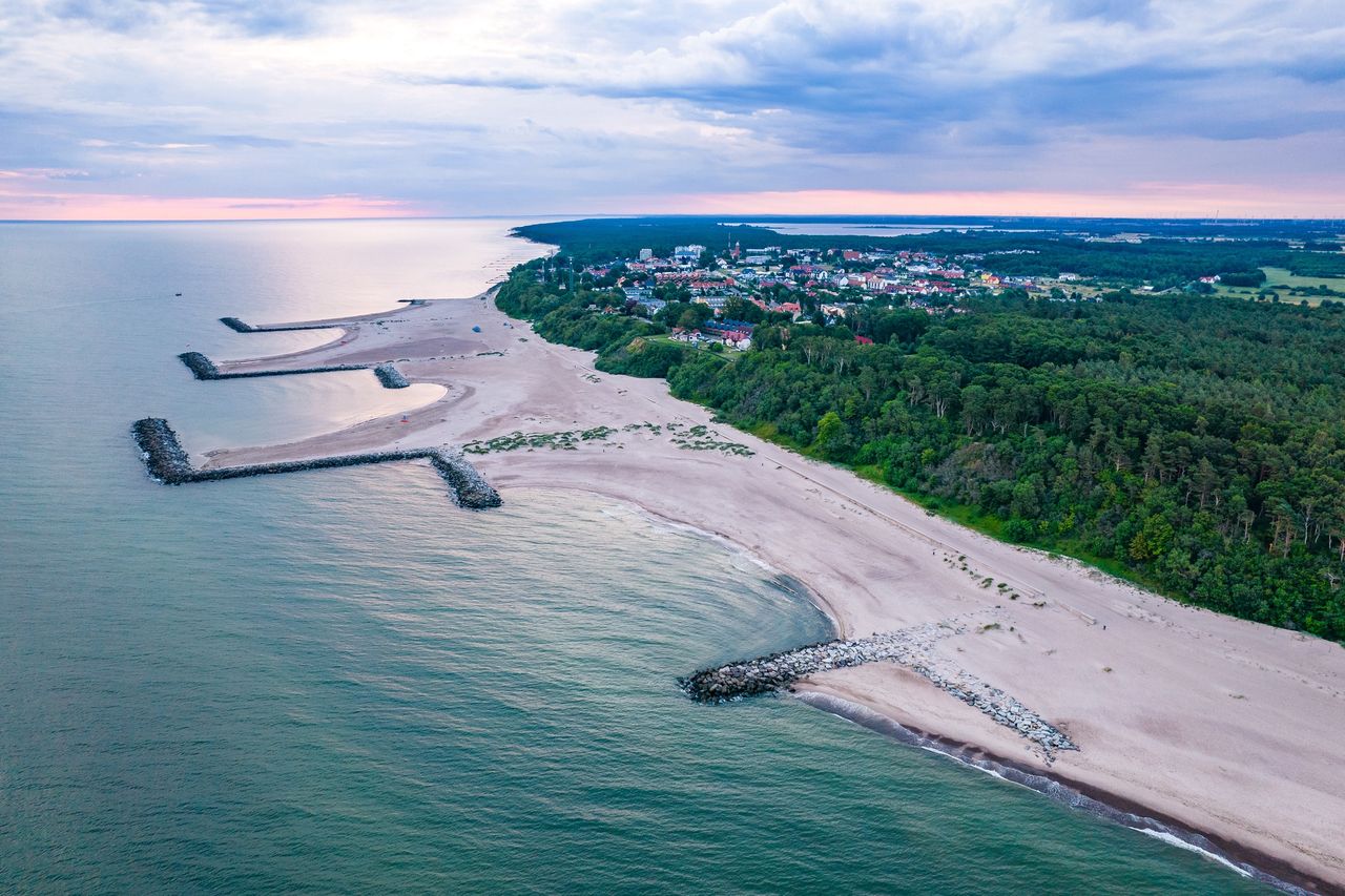 Sztuczna plaża w Jarosławcu ma ok. 5 ha powierzchni