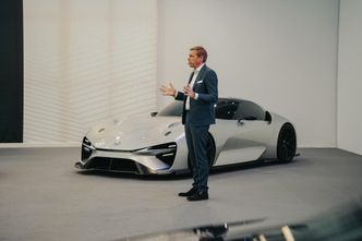 Lexus nie chce być "droższą Toyotą". Marka musi sobie poradzić z utratą 25 proc. rynku