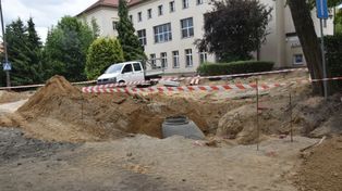 Przebudowa wokół głogowskiego szpitala. Nowe chodniki, droga i zieleń