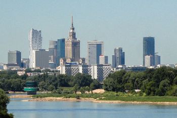 Pogoda w Warszawie. Prognoza na poniedziałek 6 kwietnia. Chłodno i wietrznie