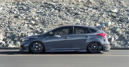 Ford Focus RS po zbyt radykalnym obniżeniu