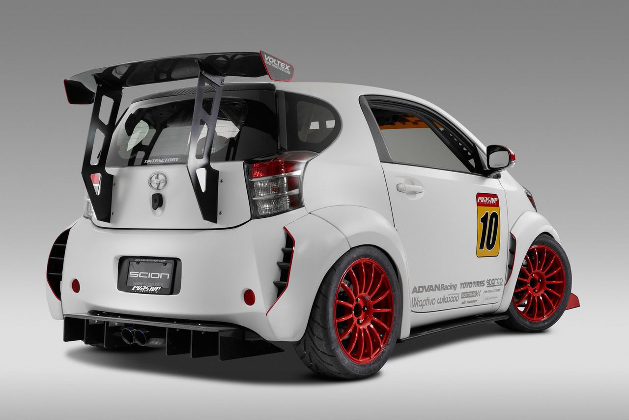 Scion iQ w oczach uczestników Tuner Challenge na SEMA