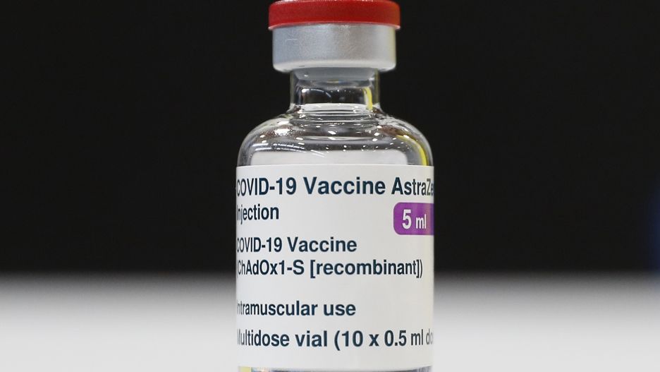 Koronawirus. Europejska Agencja Leków zaopiniuję szczepionkę AstraZeneca)
