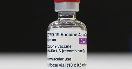 Koronawirus. W piątek kluczowa decyzja ws. szczepionki AstraZeneca