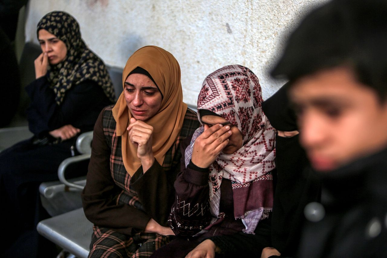 Weeping Palestinians, Gaza Strip