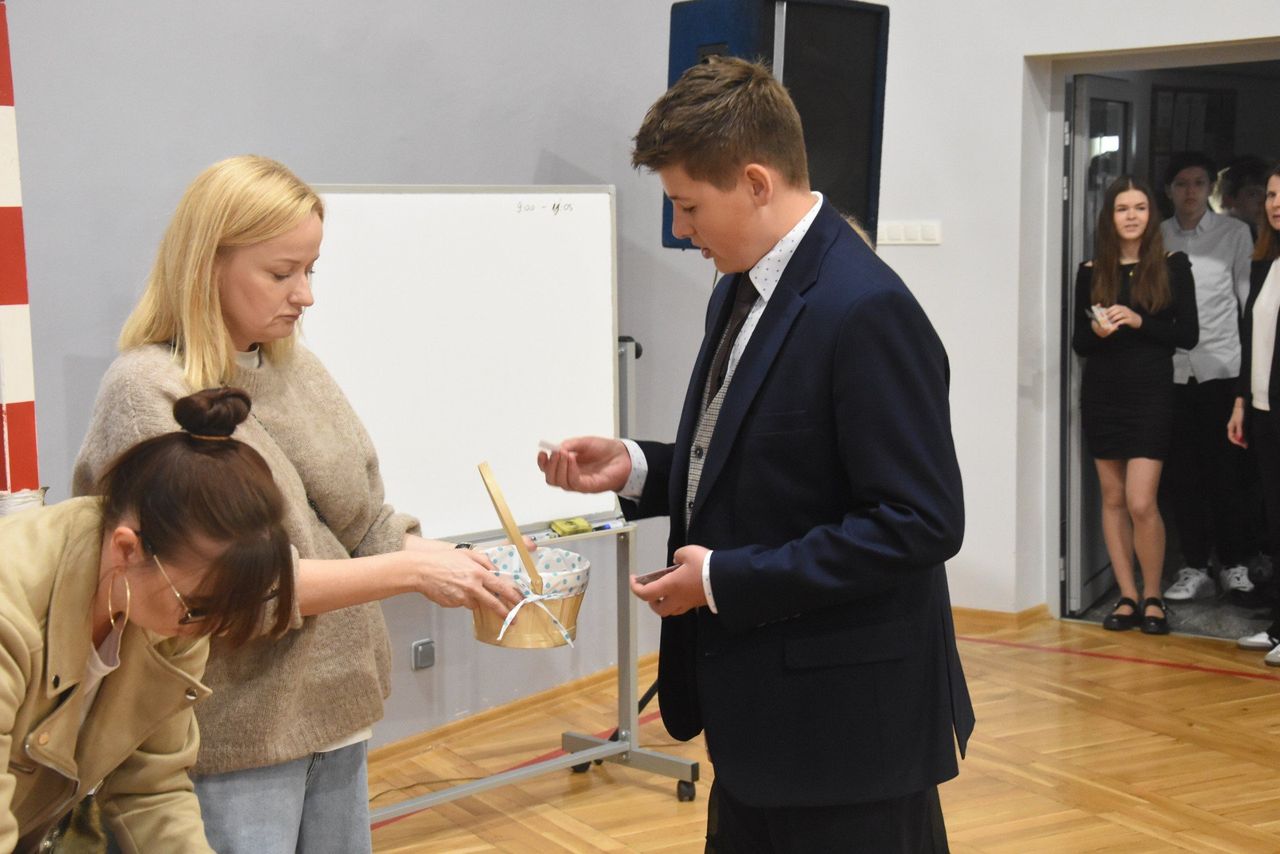 Egzamin Ósmoklasisty z matematyki w Śremie. Przystąpiło 70 uczniów