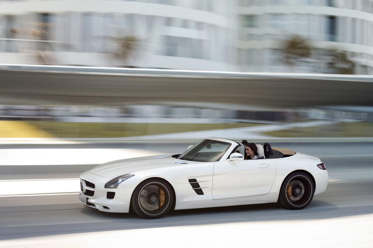 Mercedes-Benz SLS AMG Roadster [megagaleria] 16