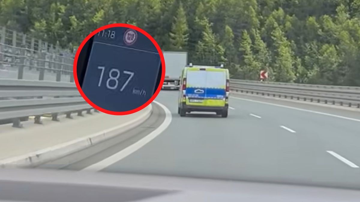 Rozpędzony radiowóz nagrany na Zakopiance.