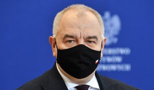 11. rocznica katastrofy smoleńskiej. Sasin ostro o Tusku. "Przekroczył wszelkie poziomy obrzydliwości"