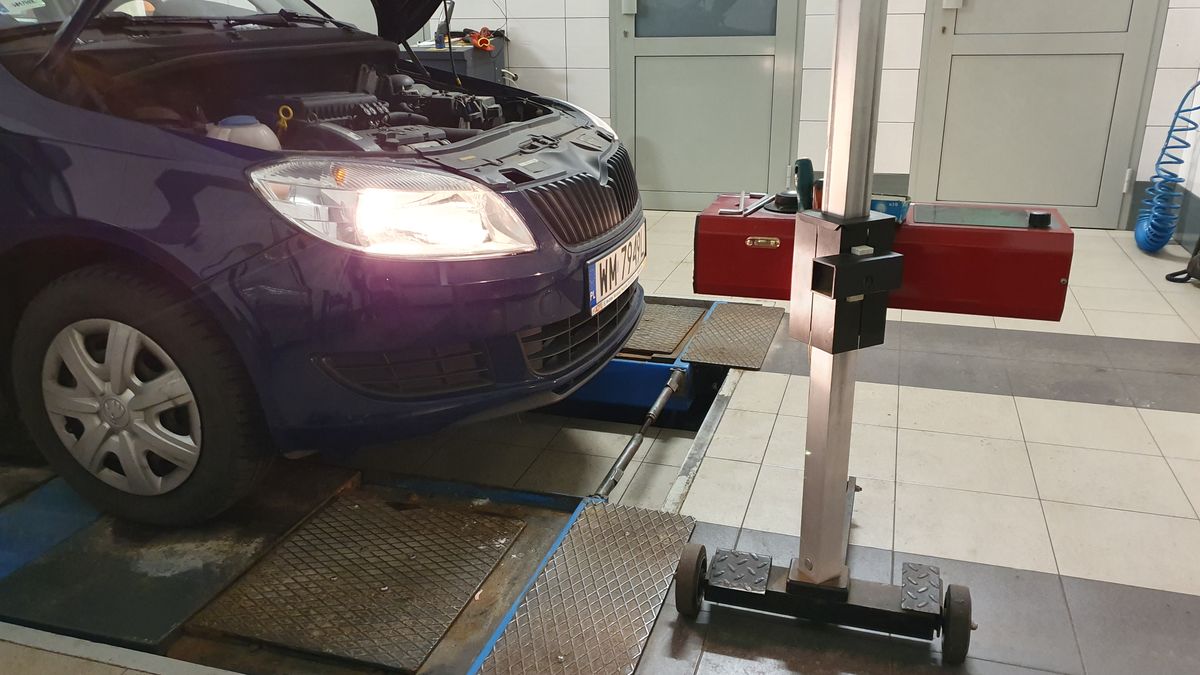 Odpowiednie oświetlenie drogi może nie tylko nam uratować życie, ale także innym