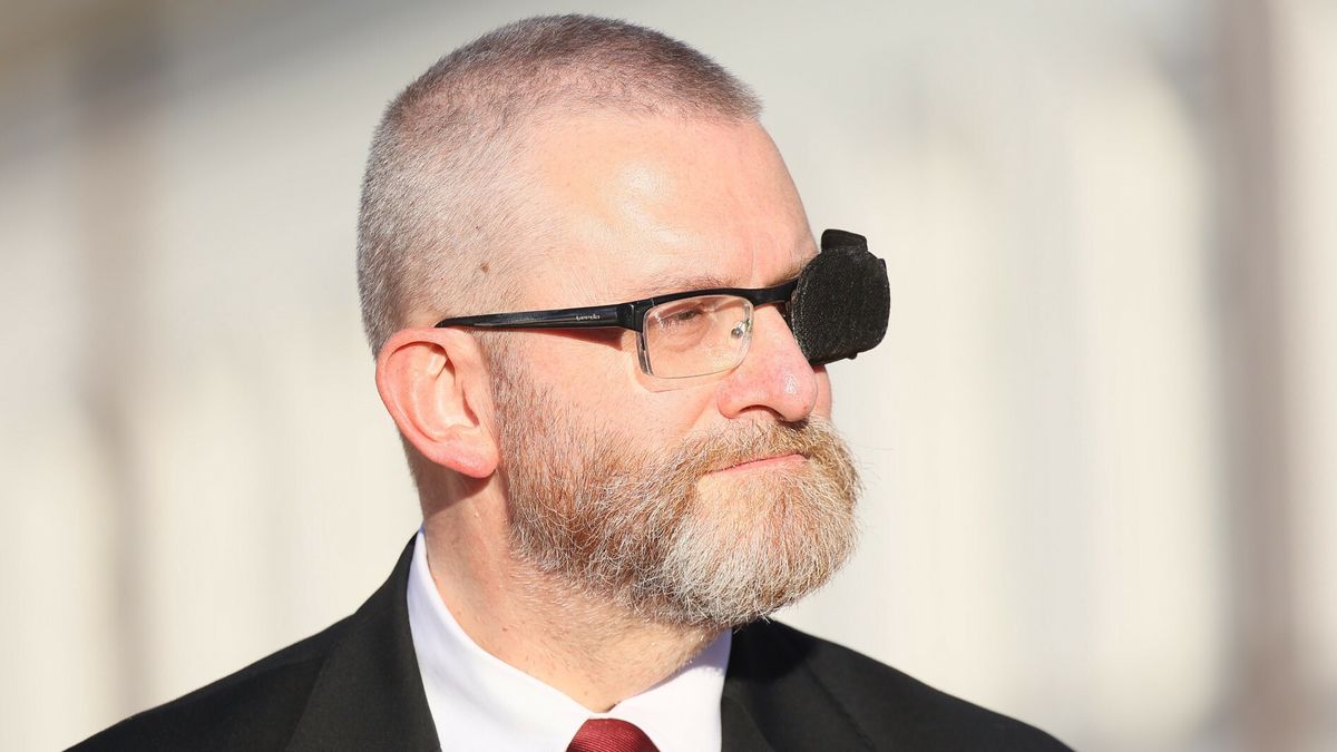 Marsz Polska za PokojemFot. Adam Burakowski/East News, 21.09.2025. Marsz ph. "Polska za Pokojem" w Warszawie. N/Z: Grzegorz BraunAdam Burakowski