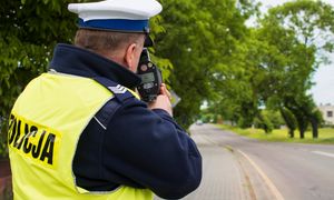 Szalał na drodze, nie chciał przyjąć mandatu. Jest decyzja sądu