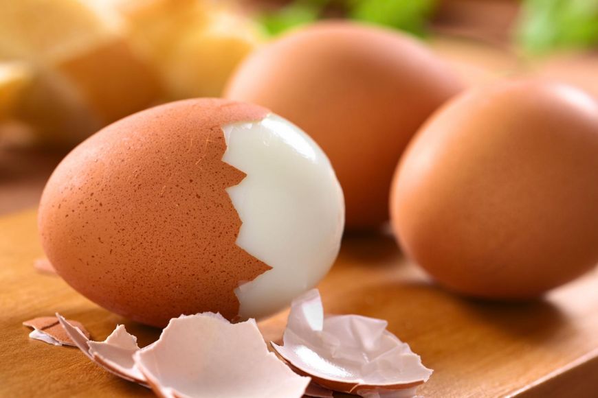 Jajka na twardo, po wiedeńsku i w koszulkach to najzdrowsze sposoby przyrządzania jajek