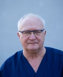 Obostrzenia dla niezaszczepionych? Prof. Simon nie ma wątpliwości. "Nie można być fanatykiem"