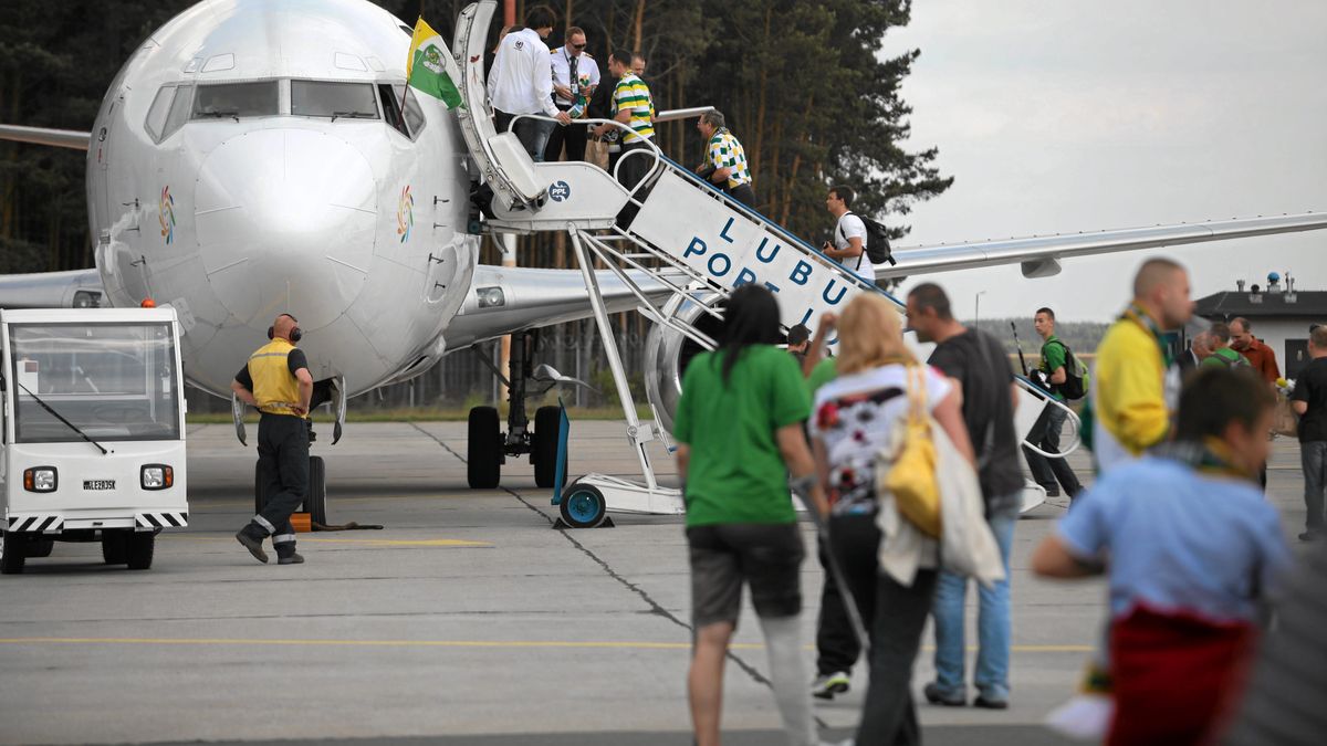 Lotnisko w Zielonej Górze to jeden z najmniejszych portów lotniczych w kraju. Zdjęcie ilustracyjne